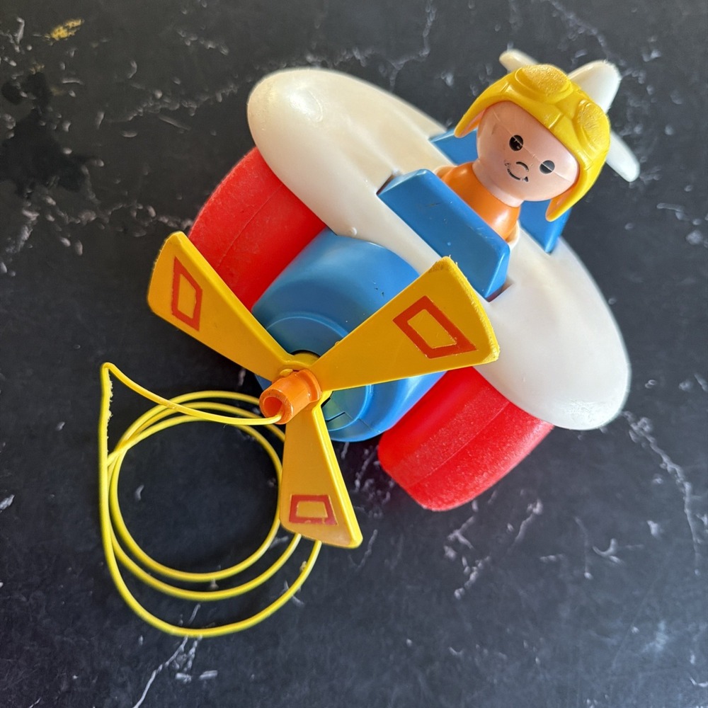 Vintage 1980 Fisher Price Pull Along Airplane Pull Toy Spinning Propeller #171